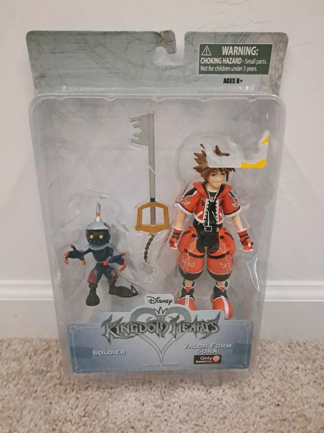 Disney Kingdom Hearts Sora with Heartless Soldier Action Figure Set Brand New