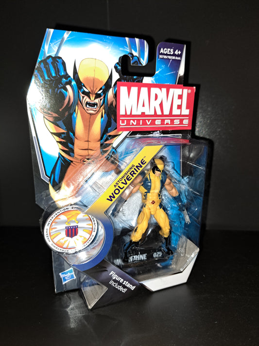 NEW! Hasbro Marvel Universe 3.75 Astonishing Wolverine