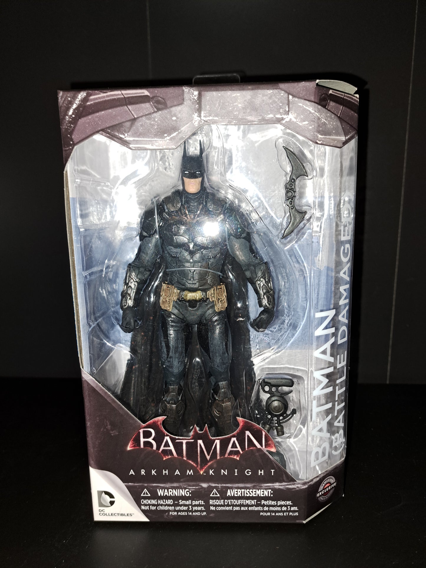 DC Collectibles Batman Arkham Knight BATTLE DAMAGED BATMAN NIB Gamestop Exclusive
