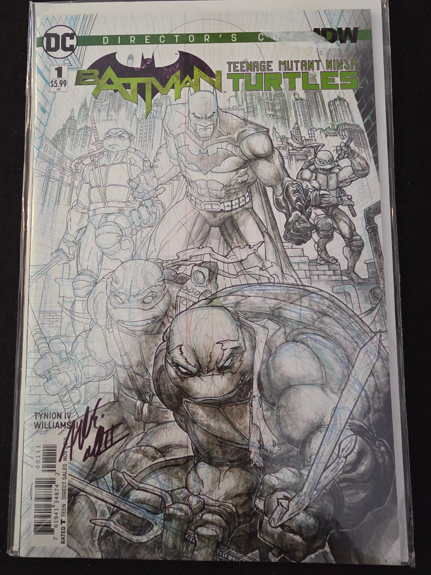 BATMAN TEENAGE MUTANT NINJA TURTLES # 1 Signed by Freddie Williams no COA DIRECTORS CUT Comic IDW TMNT