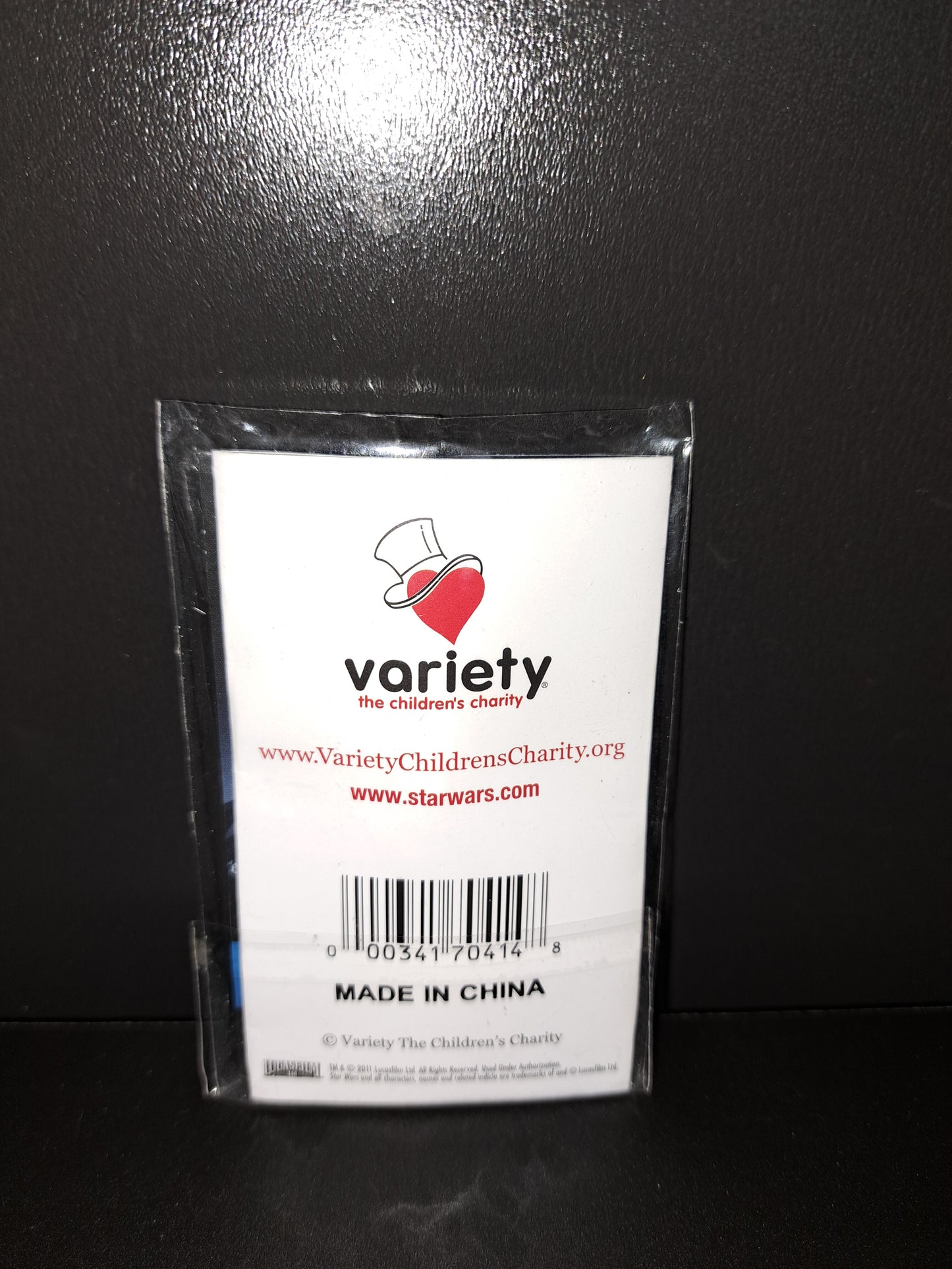 Star Wars: Episode I Heart Pin - C-3P0 and R2 - 3D Release Promo (2012) - Sealed