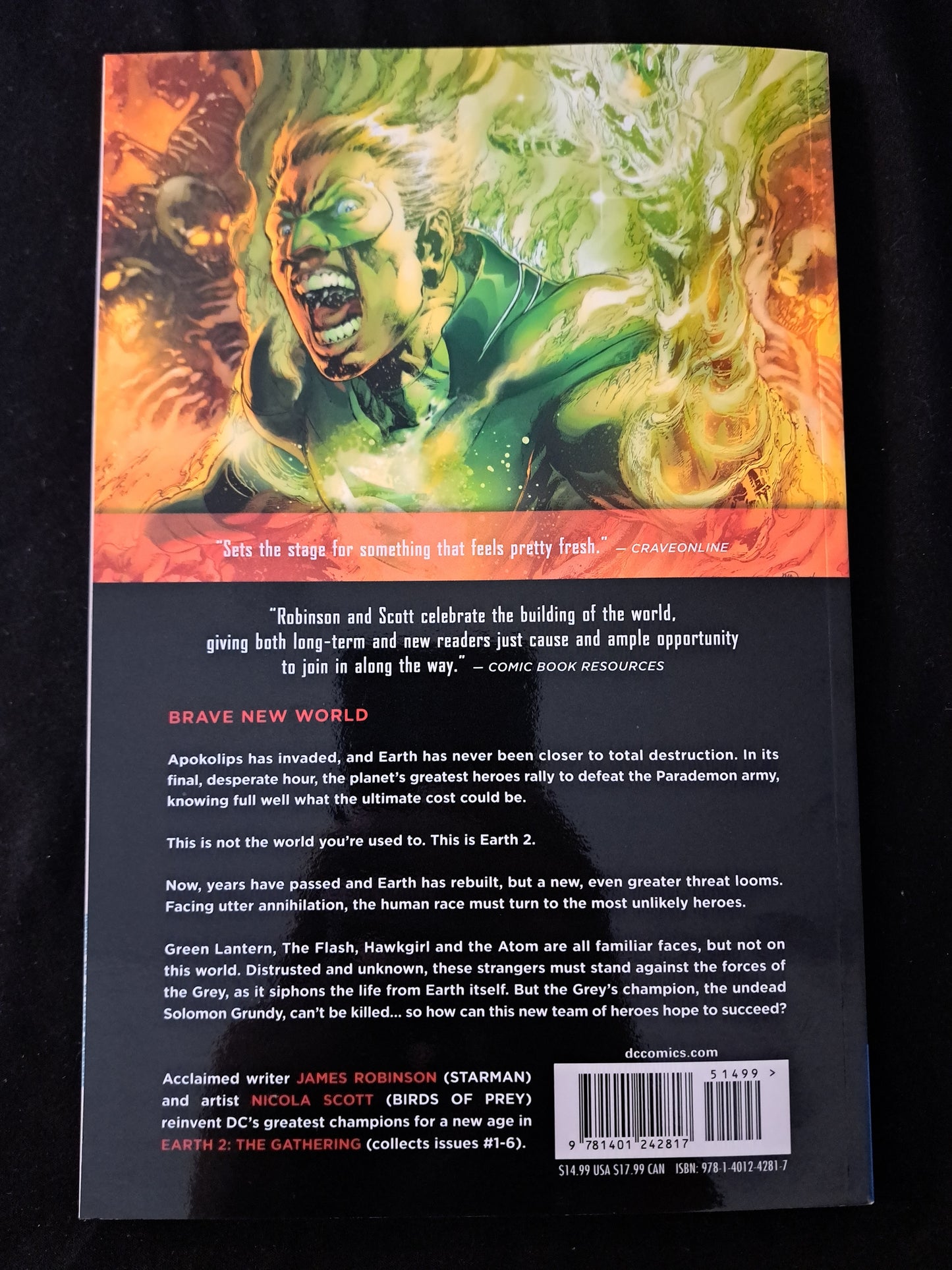 Earth 2 Vol. 1: The Gathering (The New 52) by Robinson, James