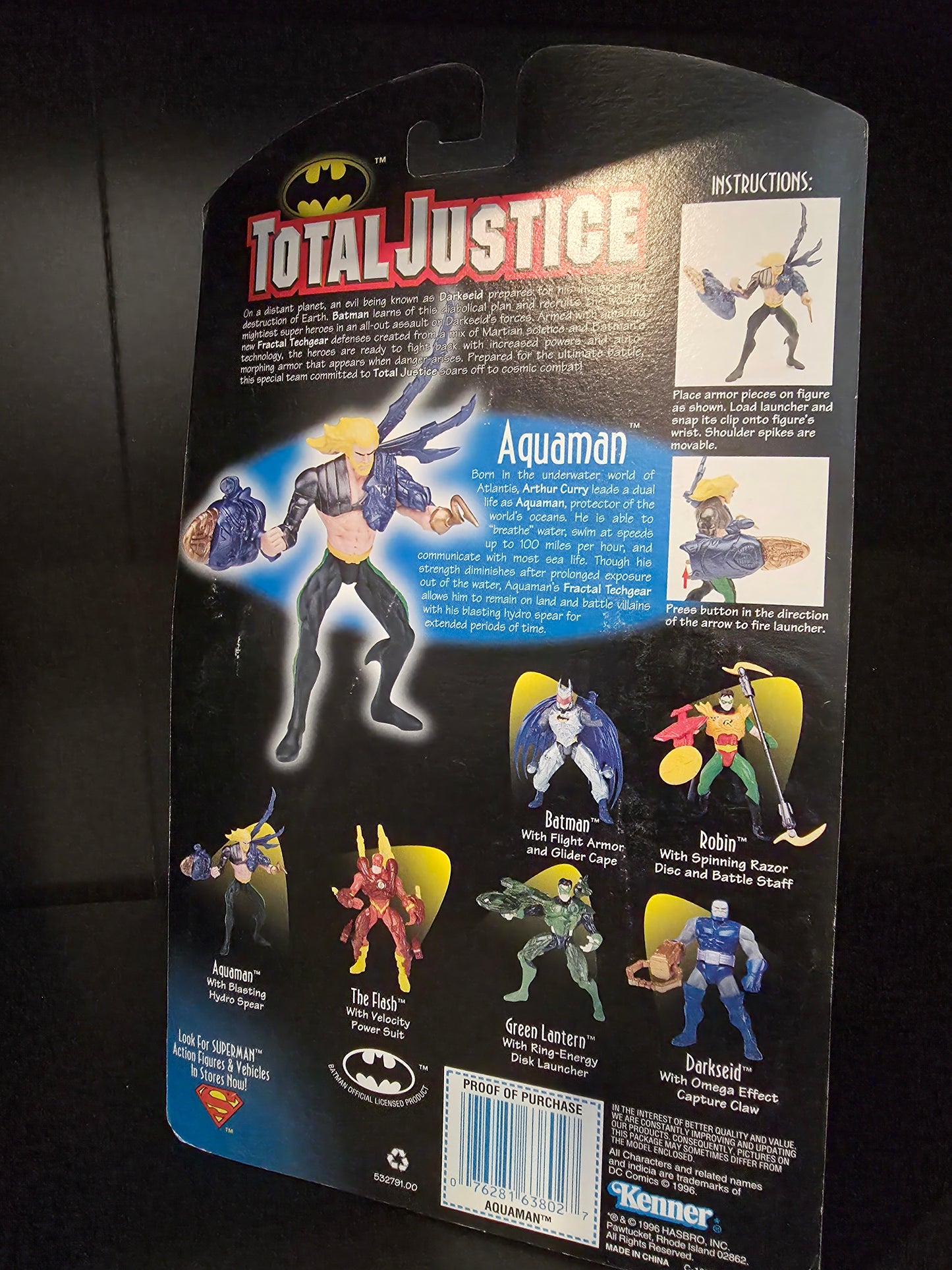 DC COMICS TOTAL JUSTICE - AQUAMAN ACTION FIGURE - KENNER - NEW MINT - 1996
