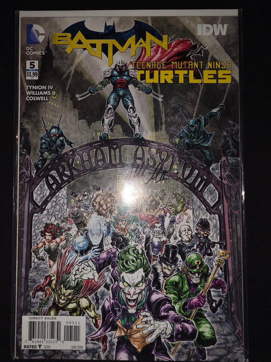 BATMAN / TEENAGE MUTANT NINJA TURTLES #5 signed by Freddie Williams no COA