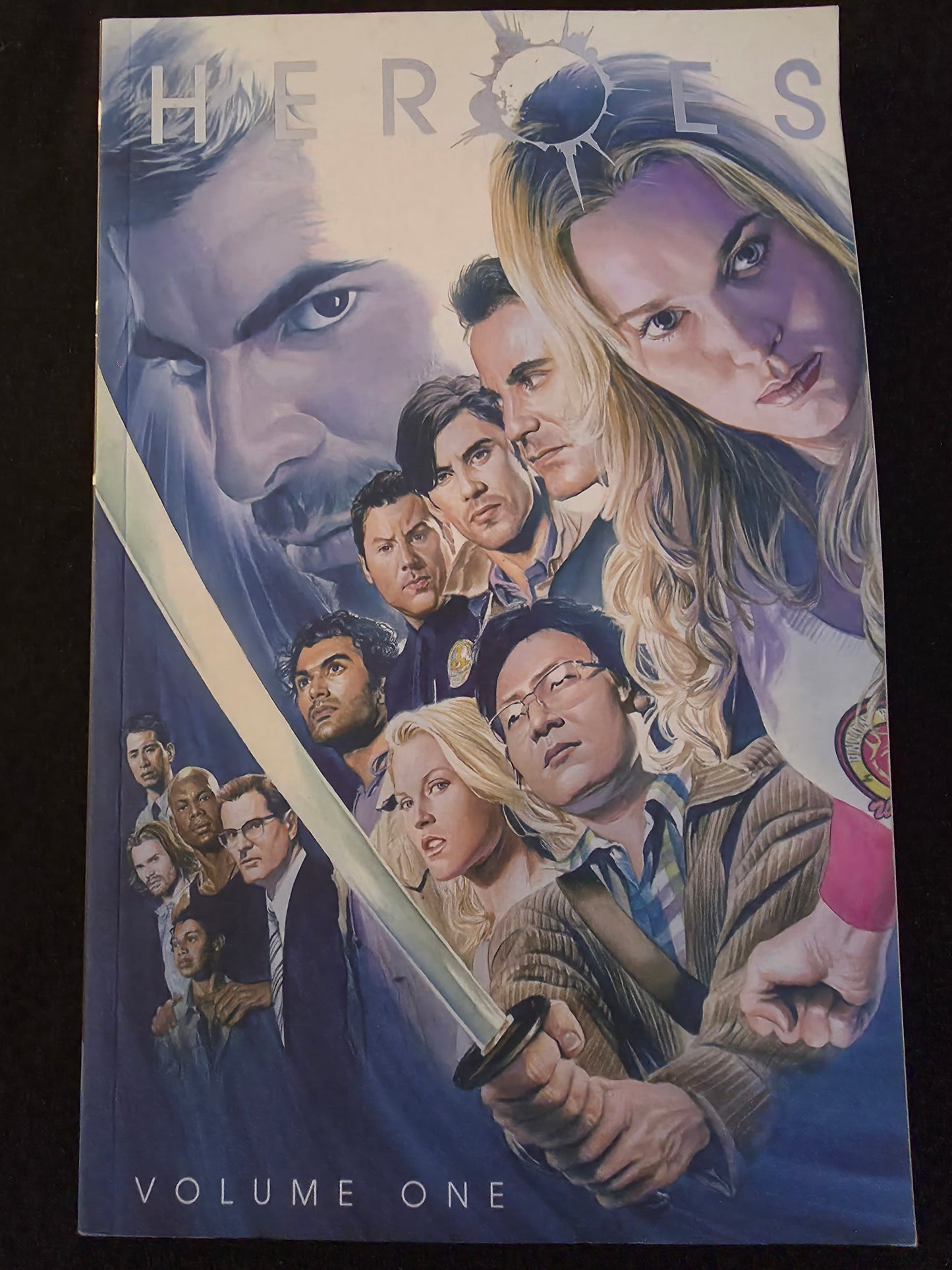 HEROES Volume One Helix Comics Wildstorn Productions Alex Ross 2007