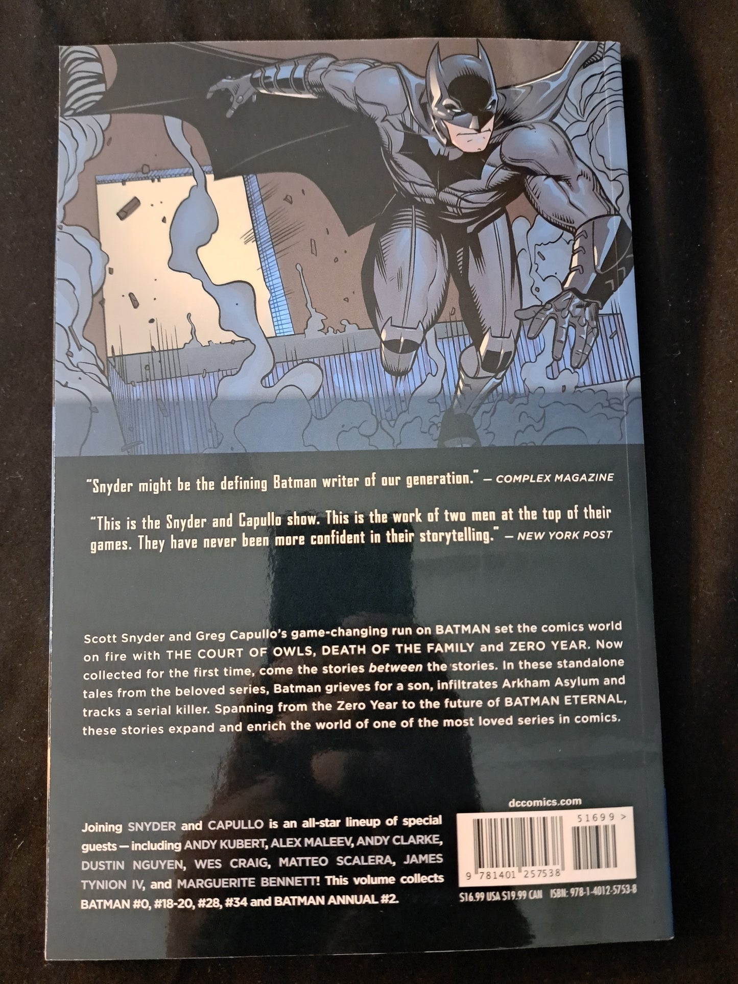 Batman Vol. 6 Graveyard Shift (The New 52) by Scott Snyder