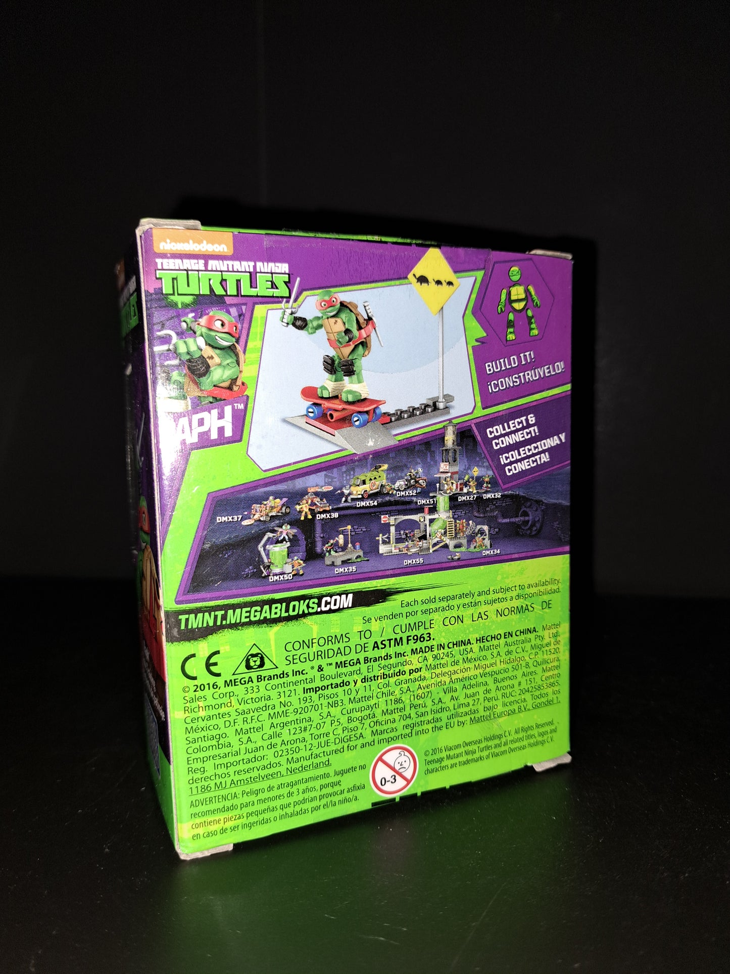 TEENAGE MUTANT NINJA TURTLES RAPH MEGA BLOKS SKATE TRAINING