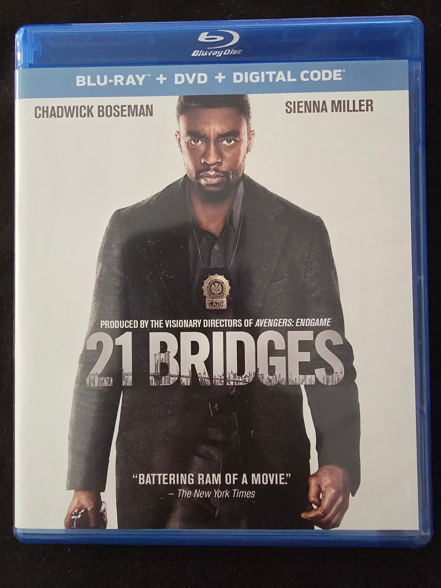 21 Bridges Blu-ray DVD Chadwick Boseman Sienna Miller