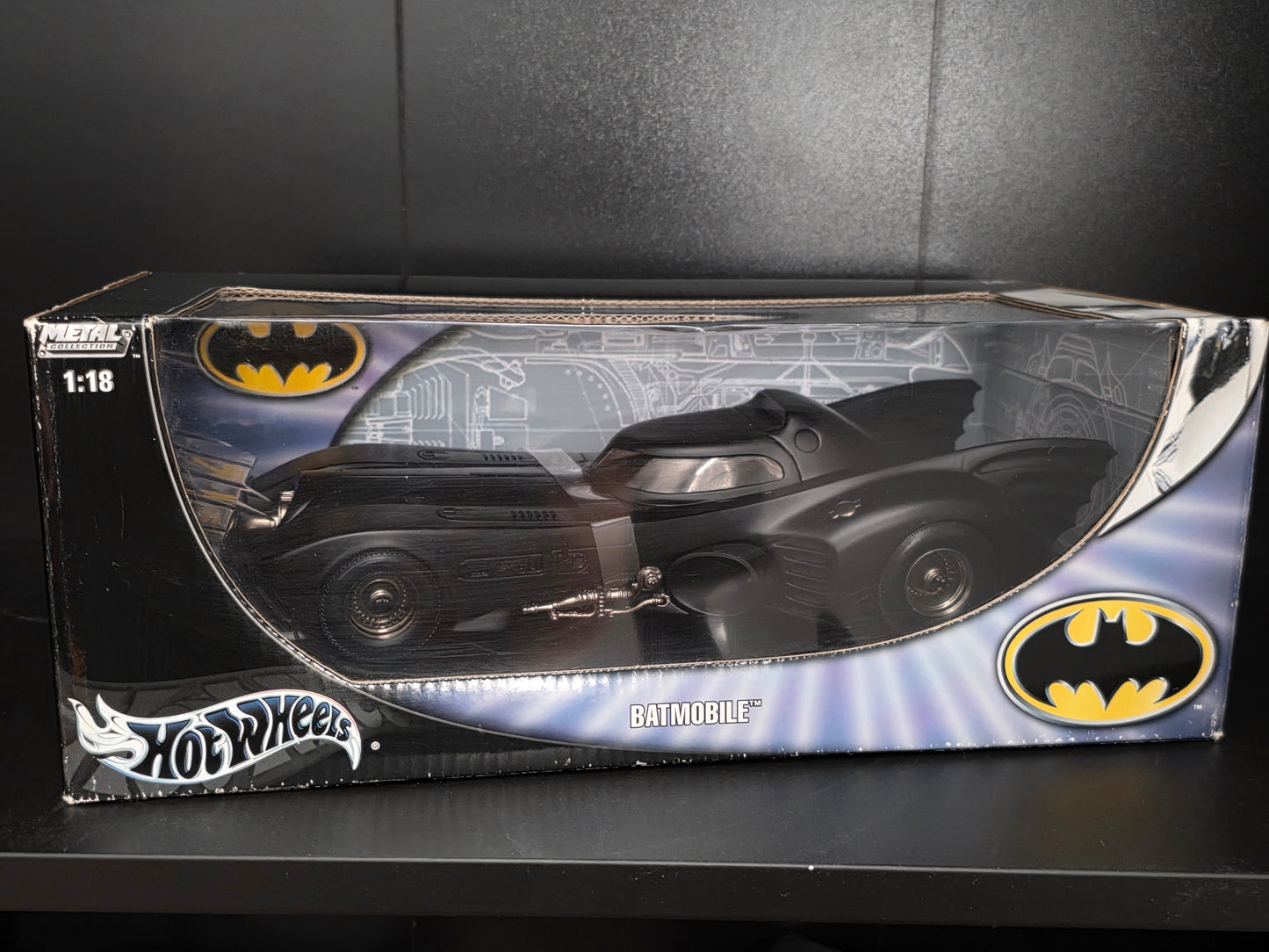 BATMOBILE 1989 BATMAN MOVIE (MICHAEL KEATON) 1:18 HOT WHEELS NIB NEW SEALED RARE