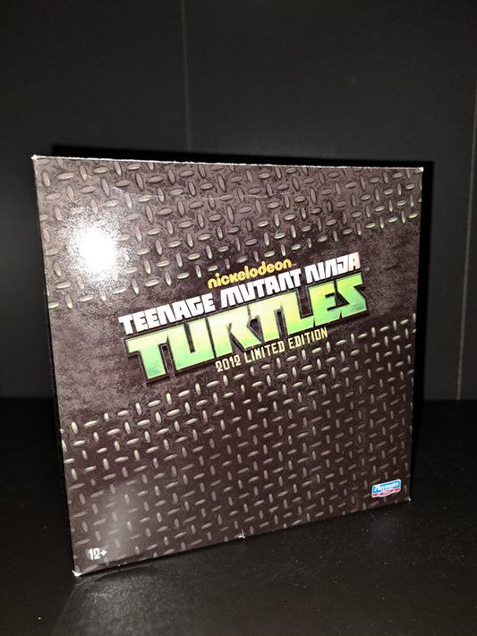Playmates 2012 SDCC Limited Edition Ninja Turtle Night Shadow LEONARDO