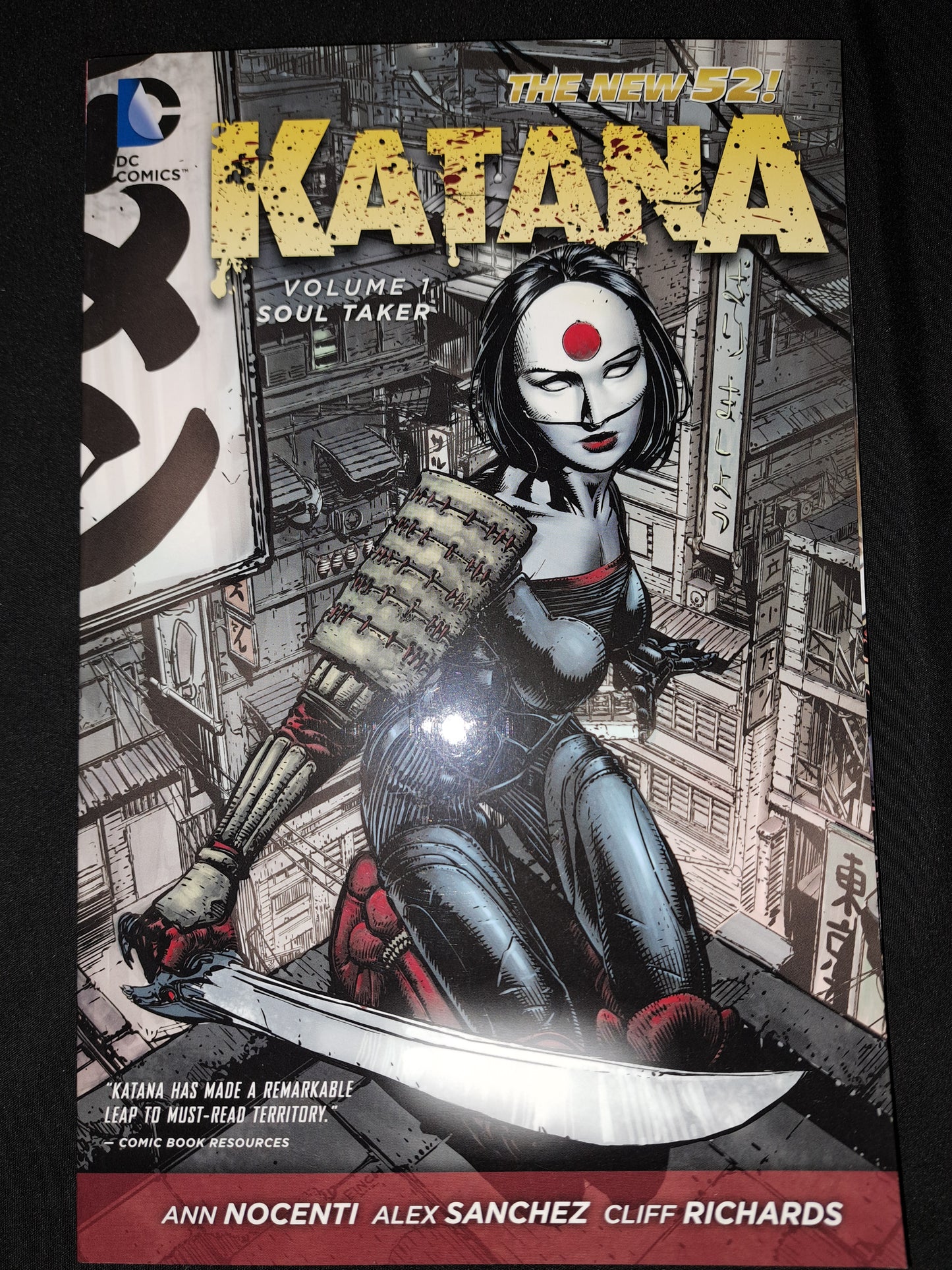 The New 52! Katana Volume 1 Soul Taker DC Comics 2014 Paperback