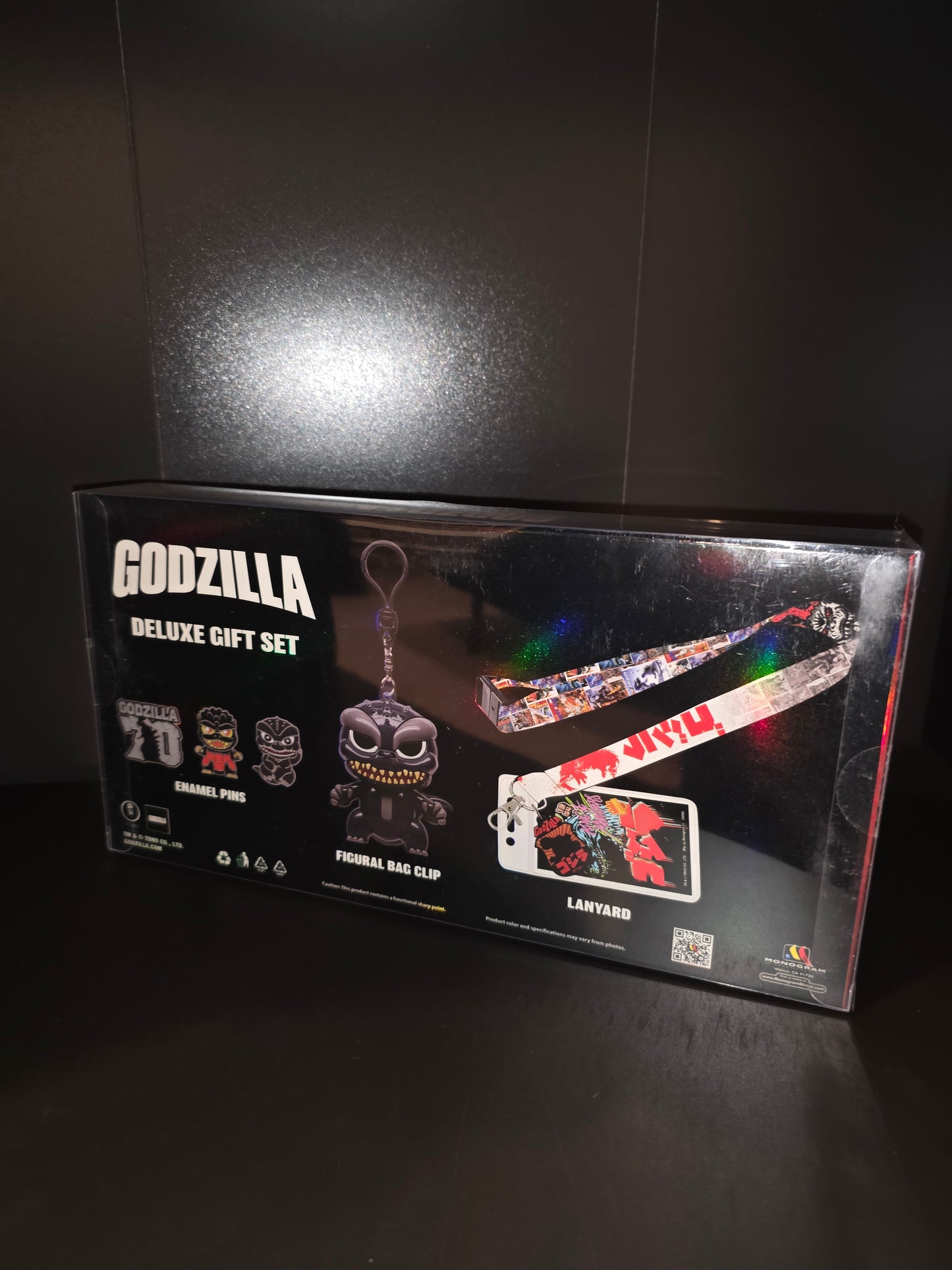 SDCC 2025 Exclusive Monogram Godzilla Deluxe Gift Set 70th Anniversary LE 300