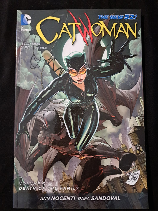 Catwoman volume  3: death of the family DC Comics